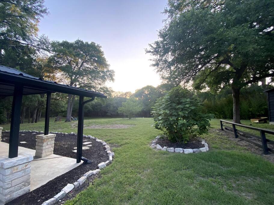 Relaxing Alpaca Ranch Mins From Downtown Wimberley Villa Екстериор снимка